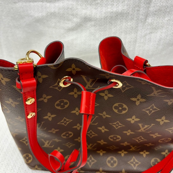 Authenticated Louis Vuitton NéoNoé - NEW (never used) - Picture 4 of 4
